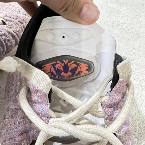 Nike Lebron 18 CW2760-900 Purple Basketball Shoes Sneakers Size 5Y Athletic - Picture 4 of 12